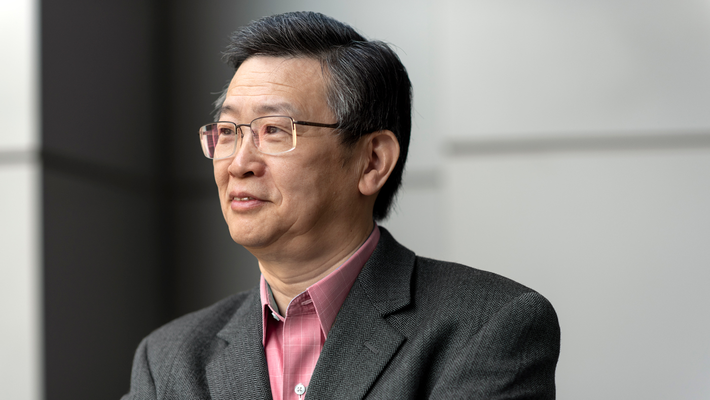 Gladstone investigator Yadong Huang
