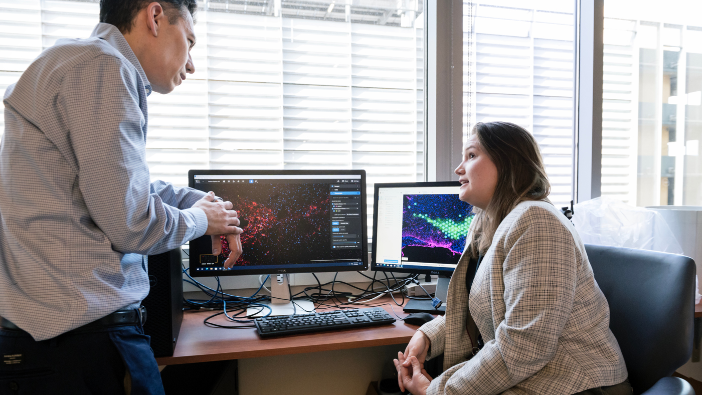 Ken Nakamura and Katerina Rademacher in the lab at Gladstone Institutes