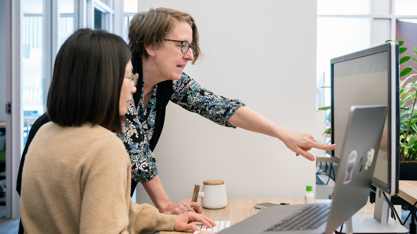 Zhirui Hu and Katie Pollard at Gladstone Institutes