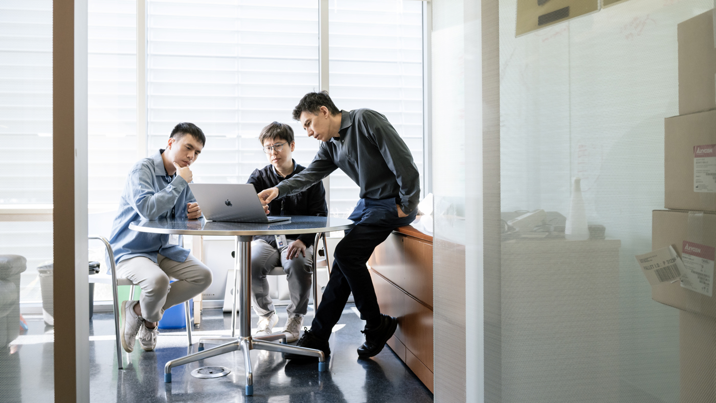 Ken Nakamura's team at Gladstone Institutes