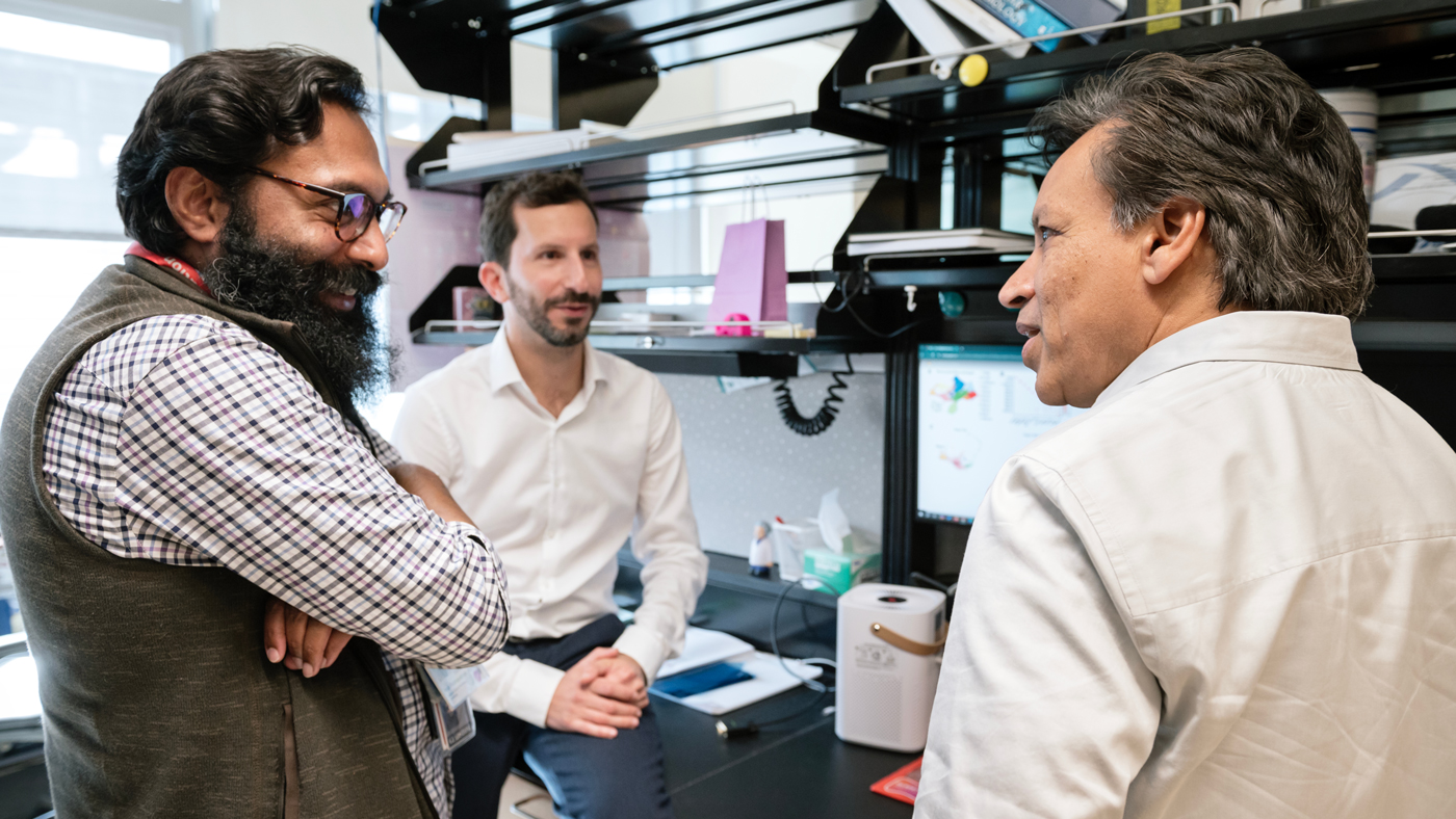 Arun Padmanabhan, Michael Alexanian, and Deepak Srivastava in the lab at Gladstone Institutes.