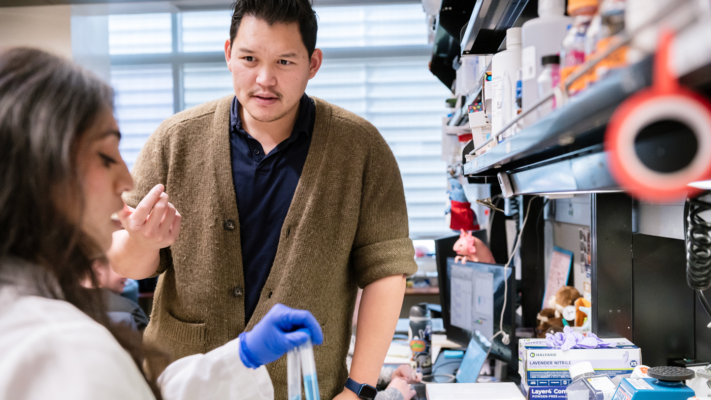 Andrew Yang in the lab